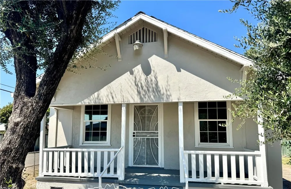 1803 Chronicle Stockton, CA 95205