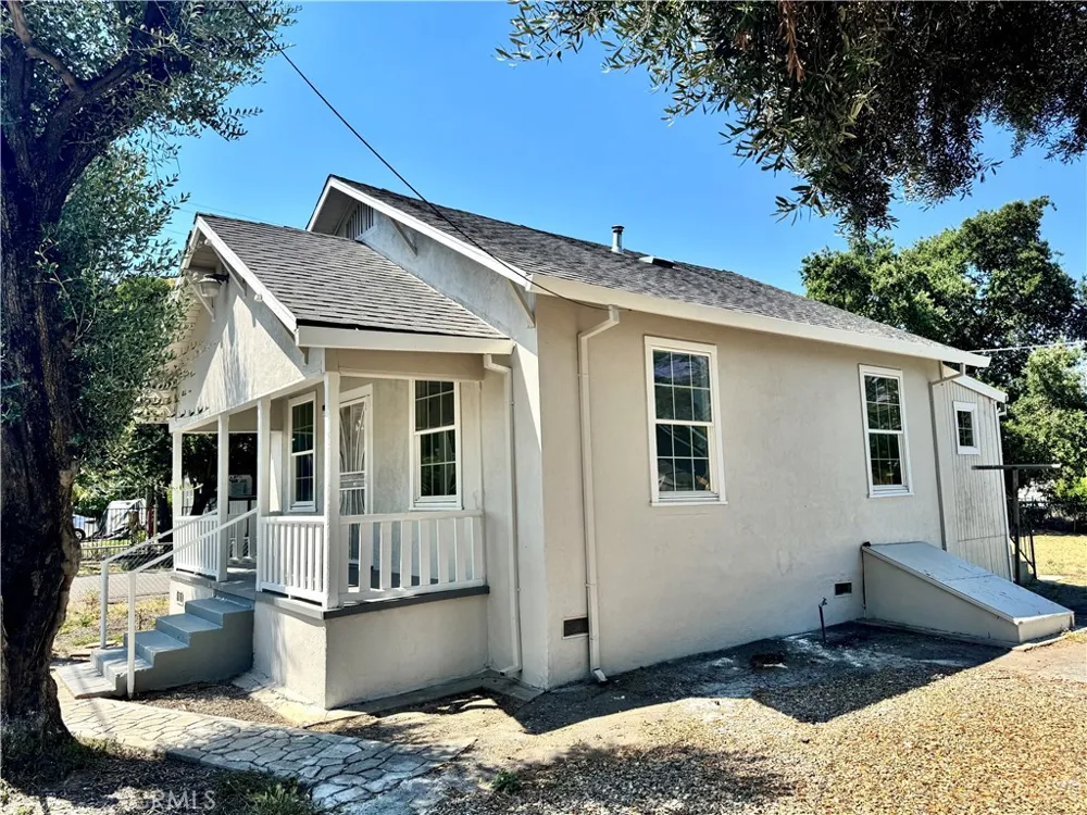 1803 Chronicle Stockton, CA 95205