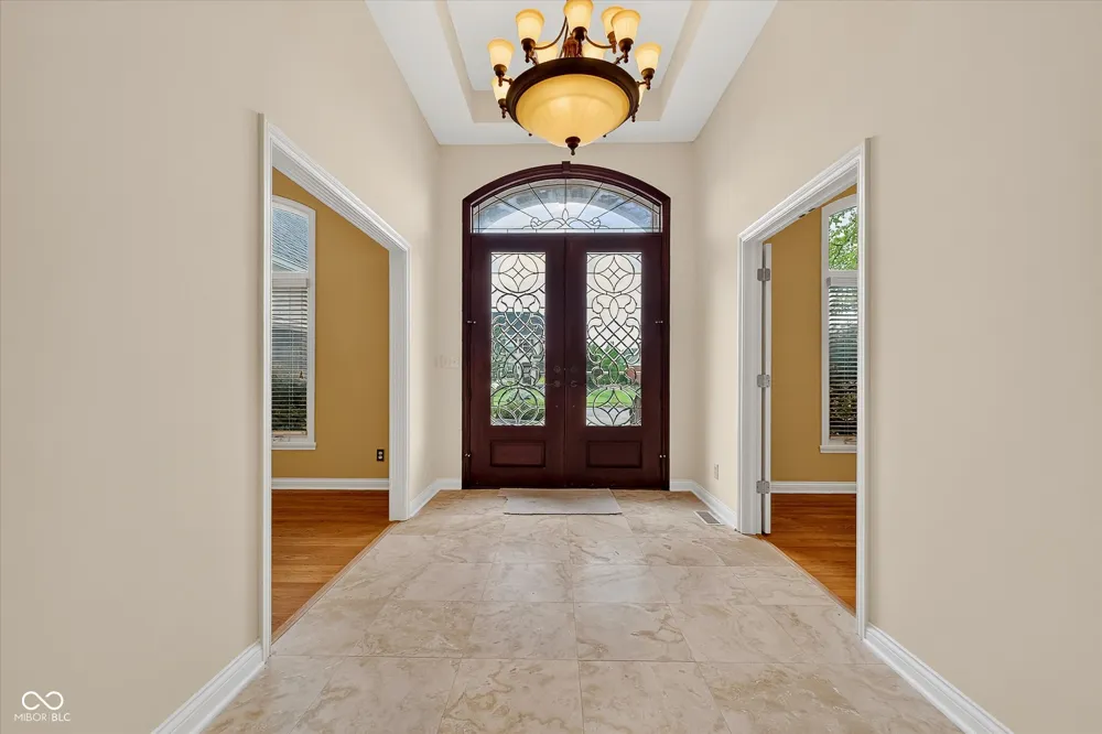 5913 Chartwell Drive Bargersville, IN 46106