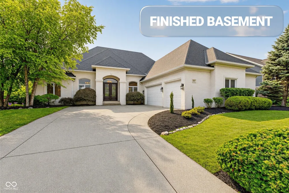 5913 Chartwell Drive Bargersville, IN 46106