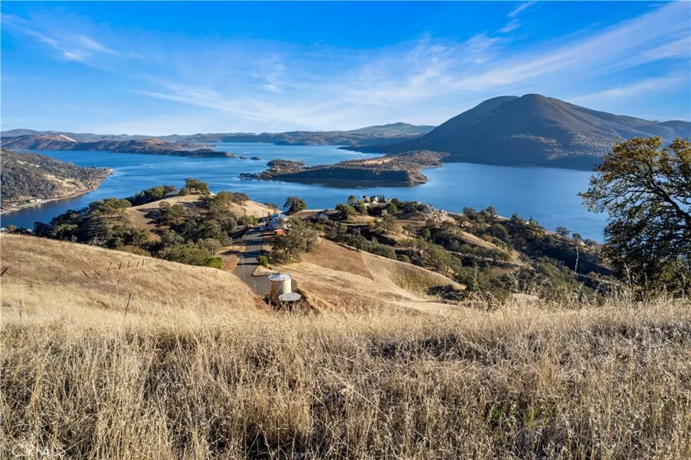 8150 E State Hwy 20 Lucerne, CA 95458