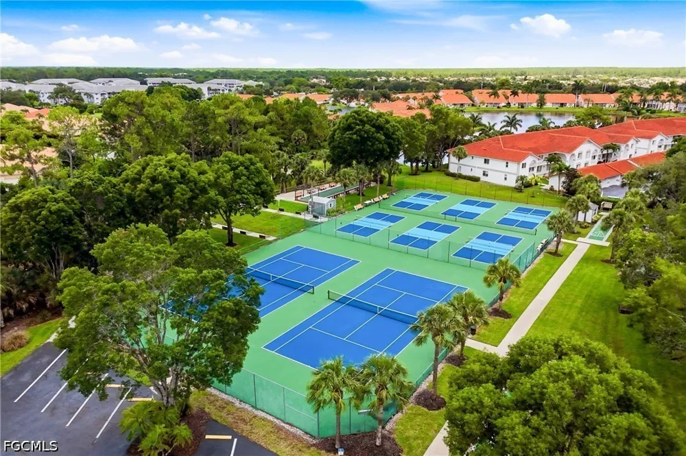 Luisa Lane #4 Naples, FL 34104