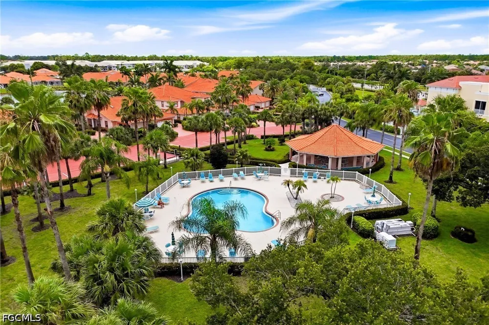 Luisa Lane #4 Naples, FL 34104