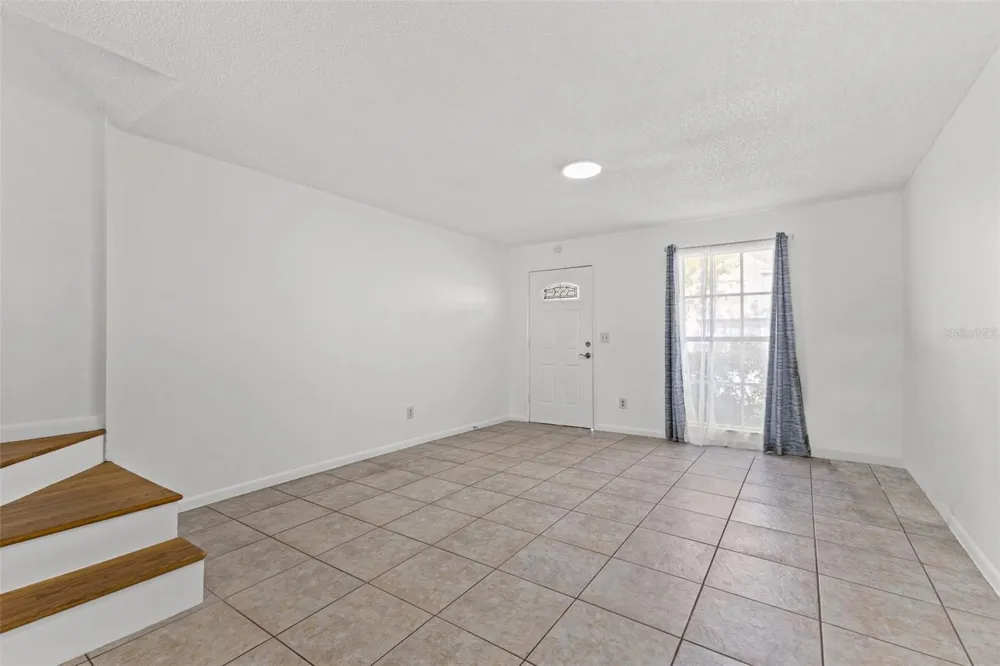 6650 121ST AVENUE #4 Largo, FL 33773