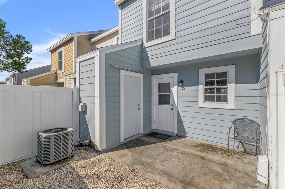 6650 121ST AVENUE #4 Largo, FL 33773