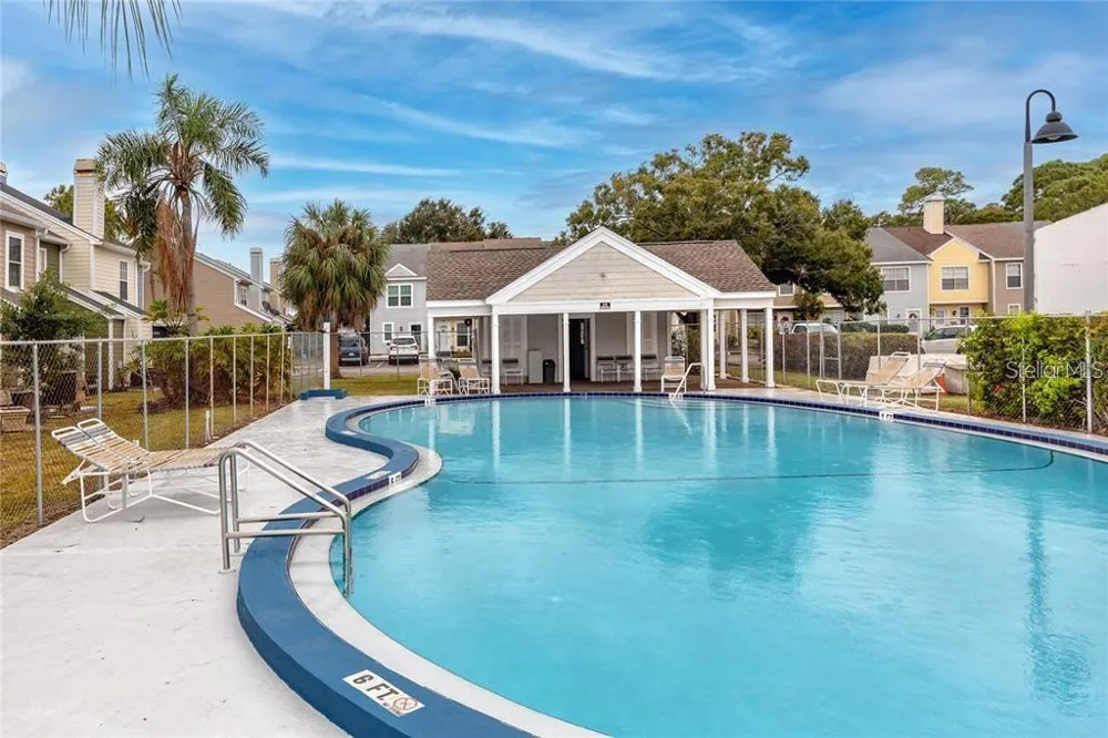 6650 121ST AVENUE #4 Largo, FL 33773