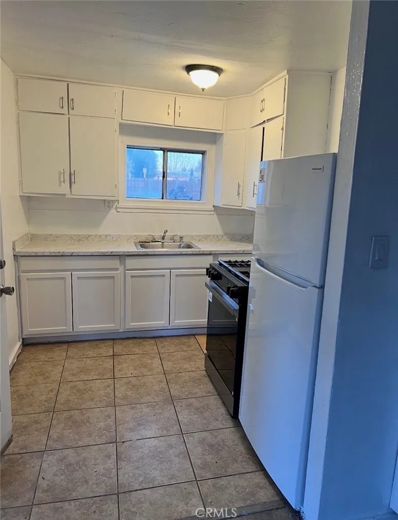 1456 Cameron #1-4 Merced, CA 95340