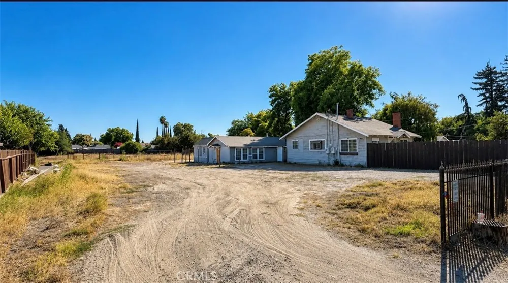 1456 Cameron #1-4 Merced, CA 95340