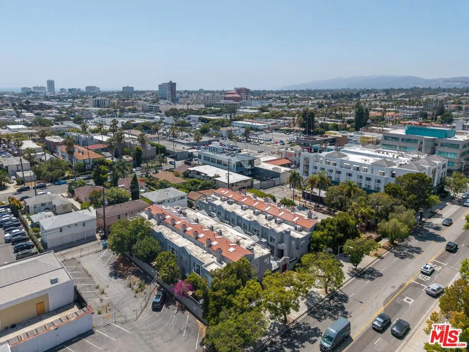 1436 20th Street #8 Santa Monica, CA 90404