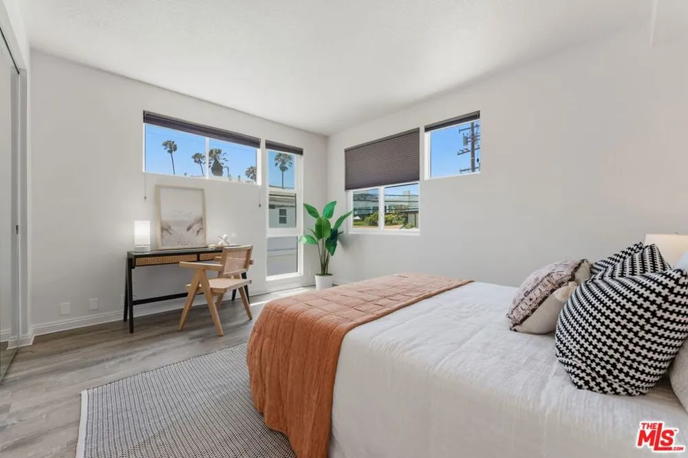 1436 20th Street #8 Santa Monica, CA 90404