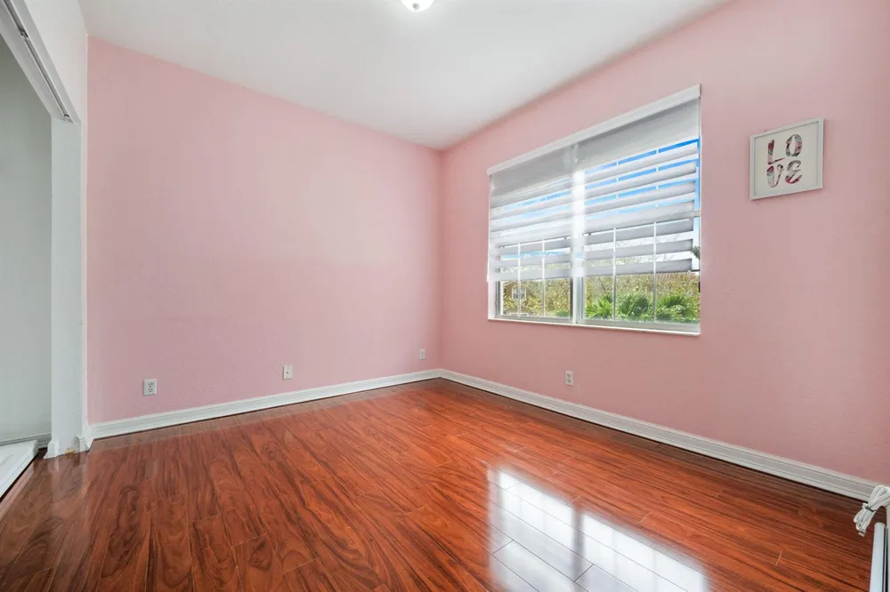 658 Cresta Circle West Palm Beach, FL 33413