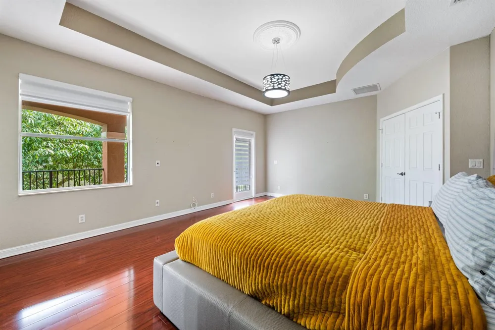 658 Cresta Circle West Palm Beach, FL 33413