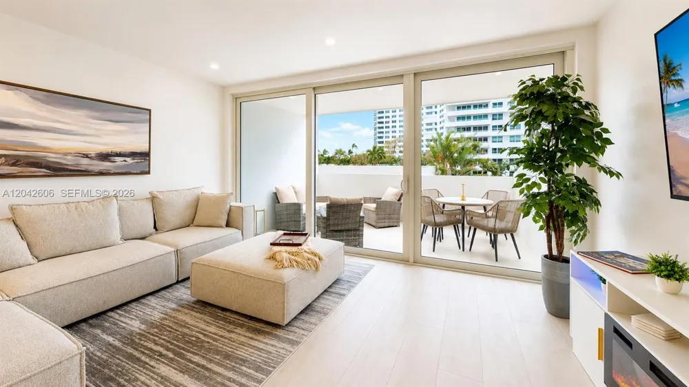 177 Ocean Lane Dr #213 Key Biscayne, FL 33149