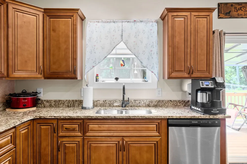 381 Tummins Rd Mc Ewen, TN 37101