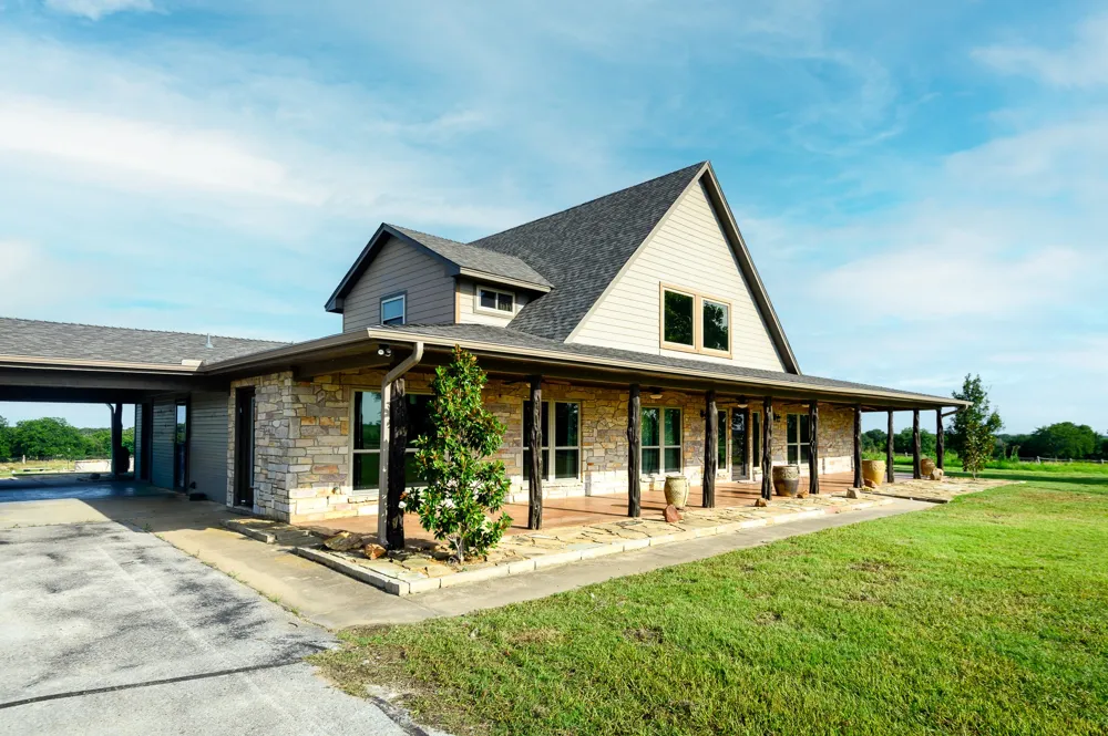 360 Pop Noah Road Collinsville, TX 76233
