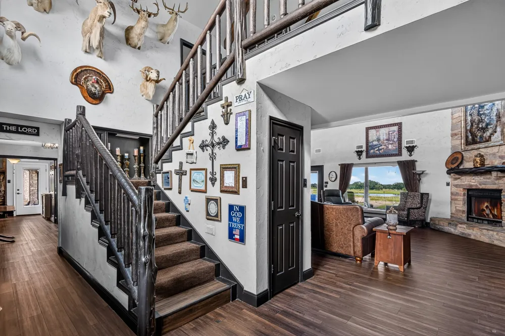 360 Pop Noah Road Collinsville, TX 76233