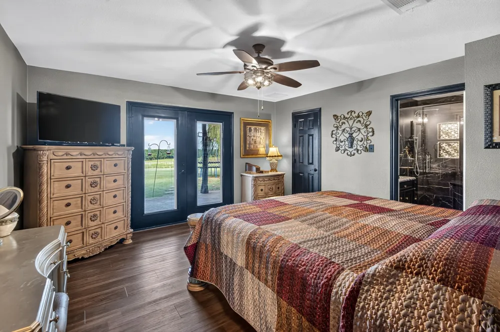 360 Pop Noah Road Collinsville, TX 76233