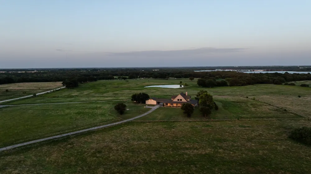 360 Pop Noah Road Collinsville, TX 76233