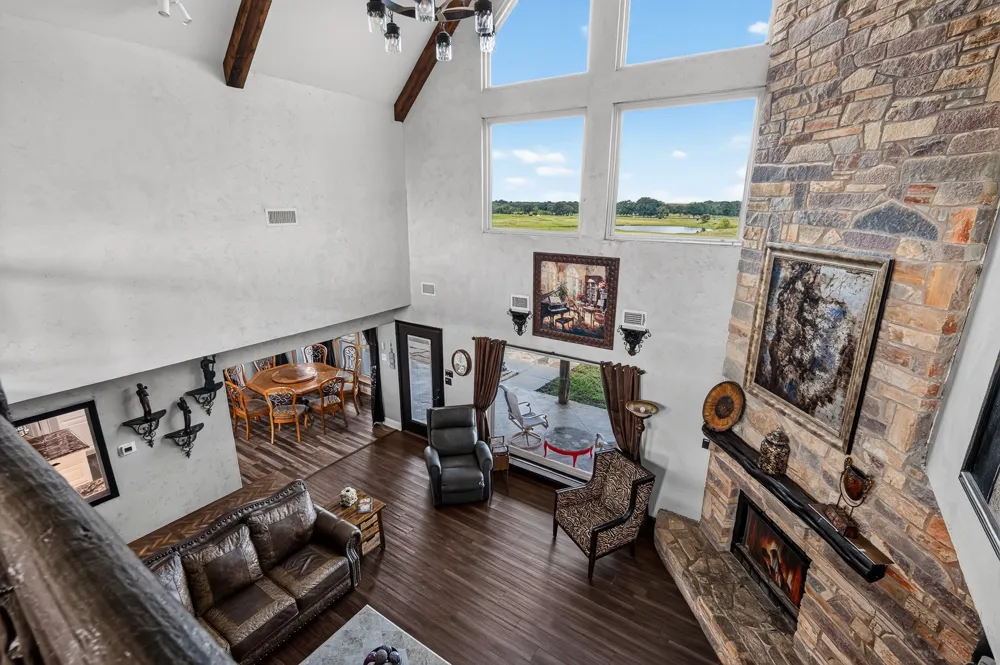360 Pop Noah Road Collinsville, TX 76233