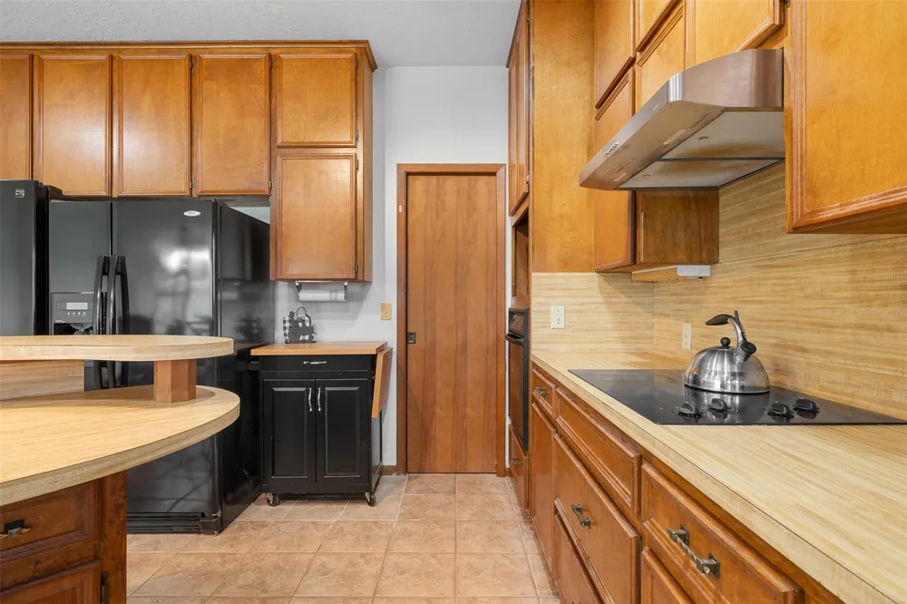 179 Stiewert Ln Paige, TX 78659