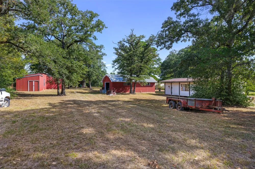 179 Stiewert Ln Paige, TX 78659