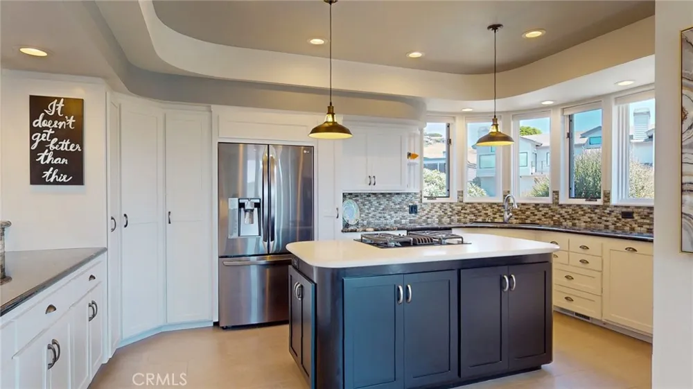 4925 Windsor Boulevard Cambria, CA 93428
