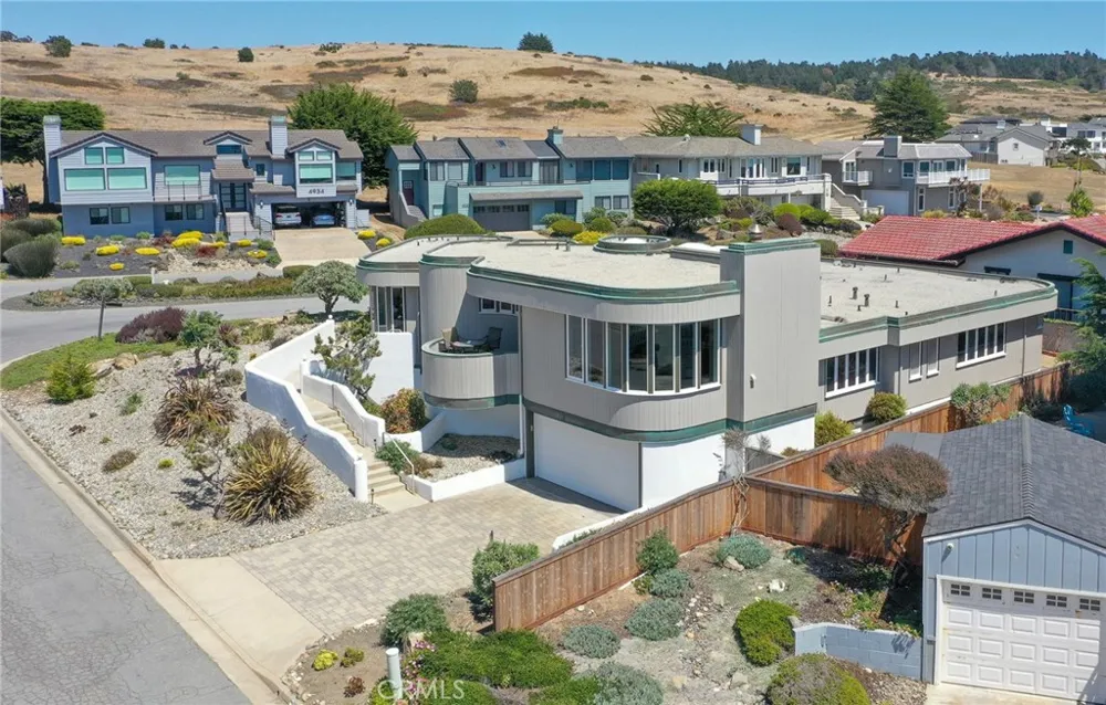 4925 Windsor Boulevard Cambria, CA 93428
