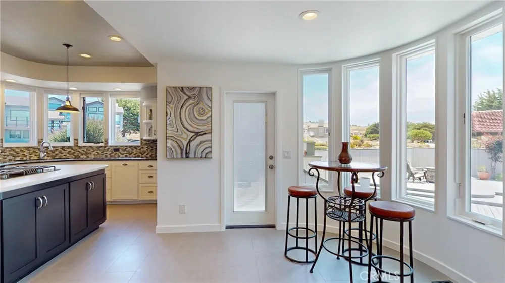 4925 Windsor Boulevard Cambria, CA 93428
