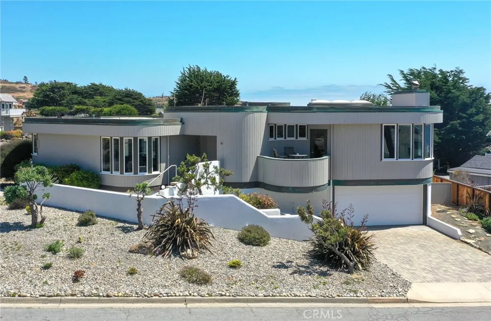 4925 Windsor Boulevard Cambria, CA 93428