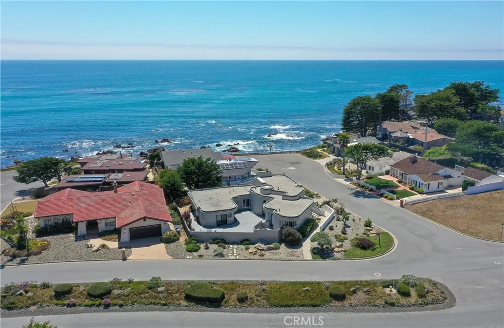 4925 Windsor Boulevard Cambria, CA 93428