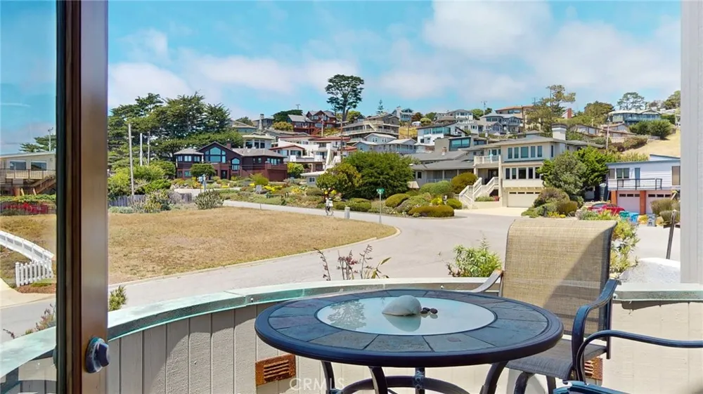 4925 Windsor Boulevard Cambria, CA 93428