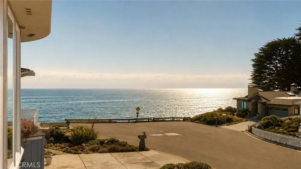 4925 Windsor Boulevard Cambria, CA 93428