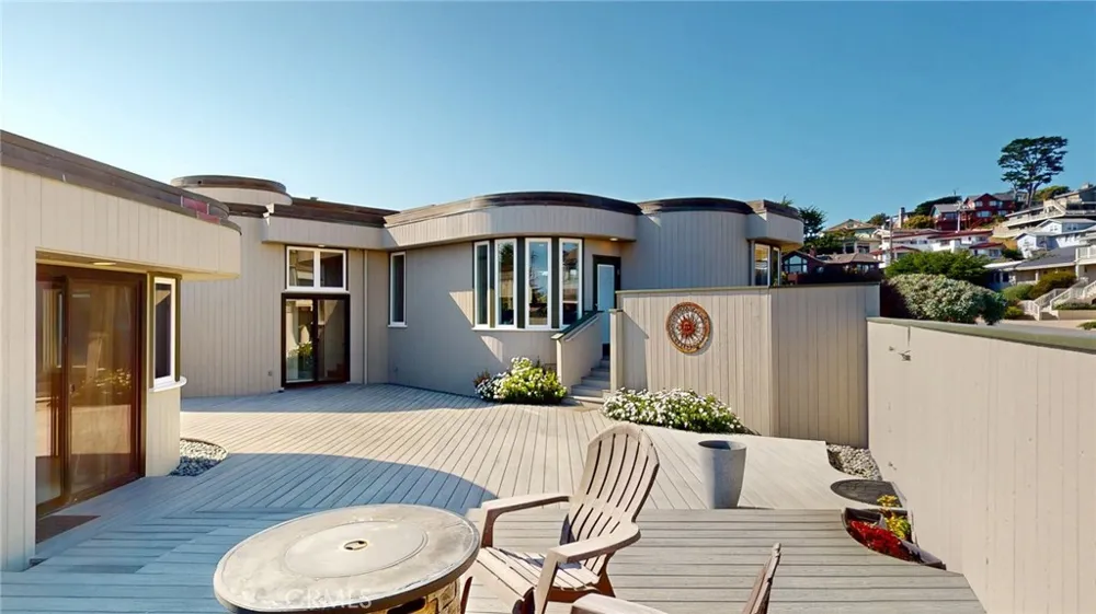 4925 Windsor Boulevard Cambria, CA 93428