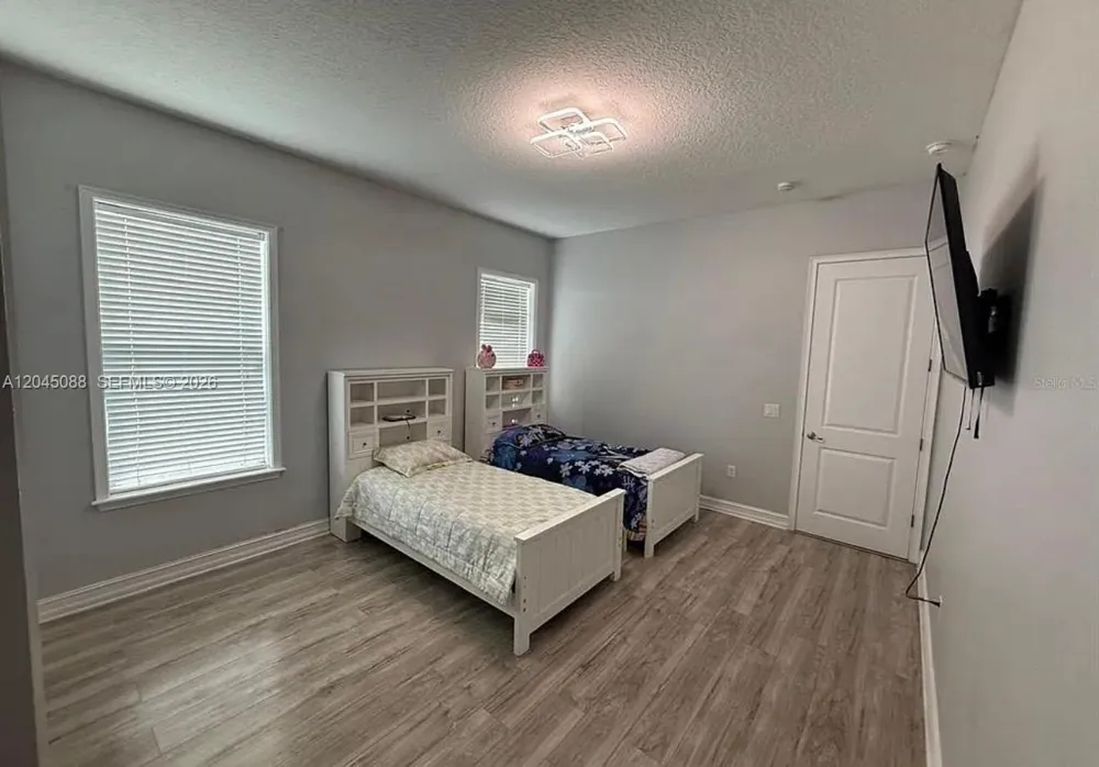 24920 SE highway 450 Other City - In The State Of Florida, FL 32784
