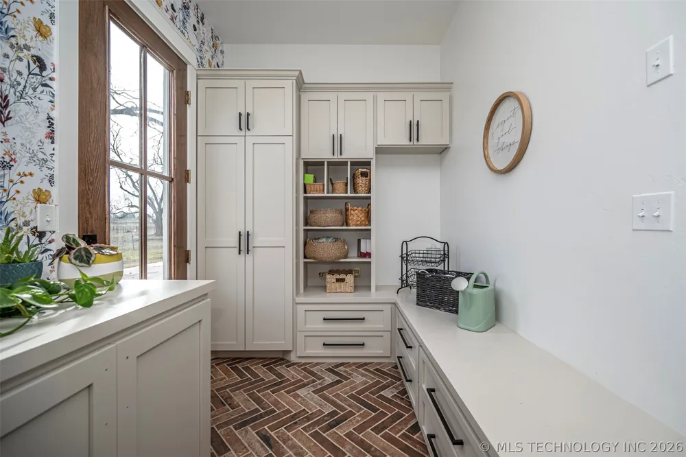 21670 County Road 3 Drive Stonewall, OK 74871