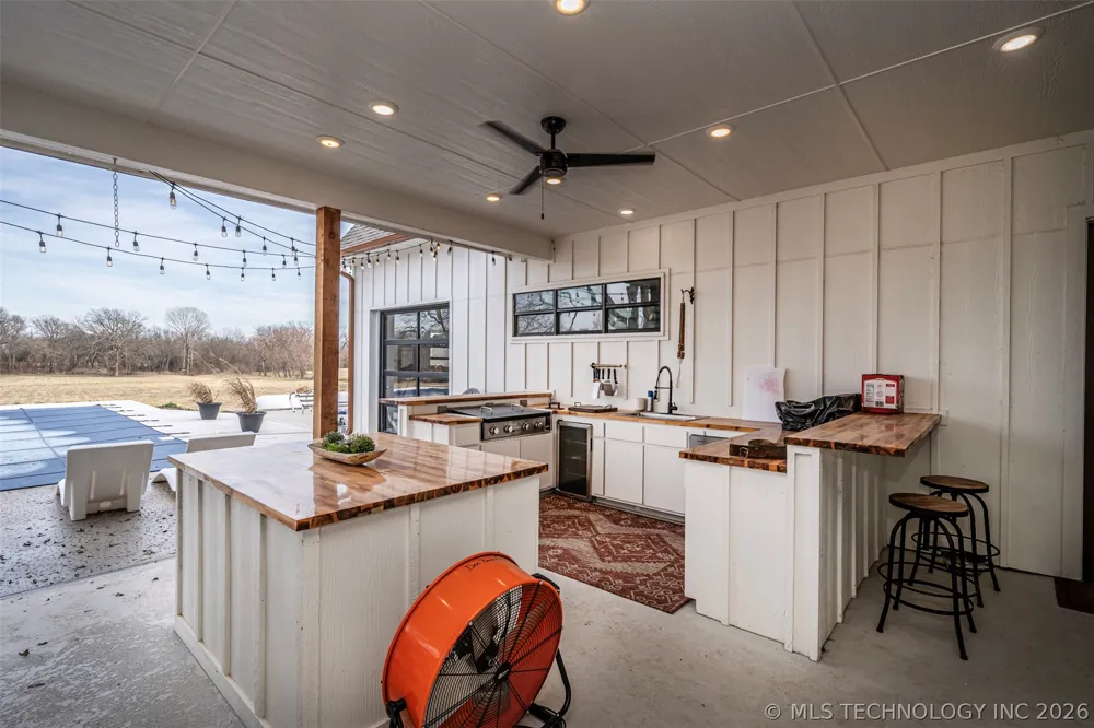 21670 County Road 3 Drive Stonewall, OK 74871