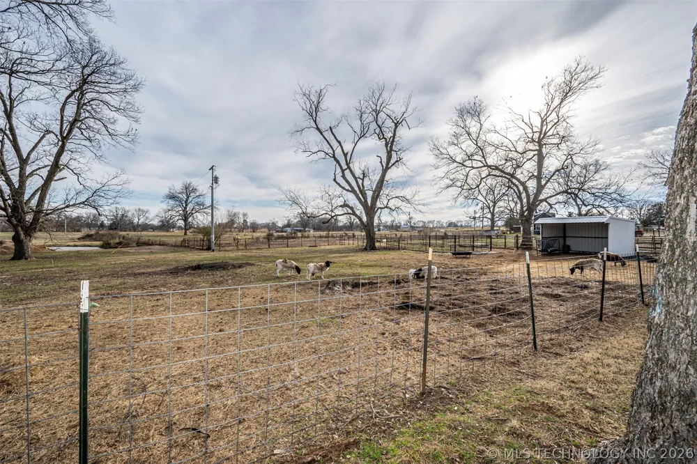 21670 County Road 3 Drive Stonewall, OK 74871