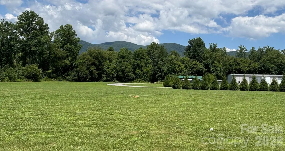 34 River Run Drive #6 Marion, NC 28752