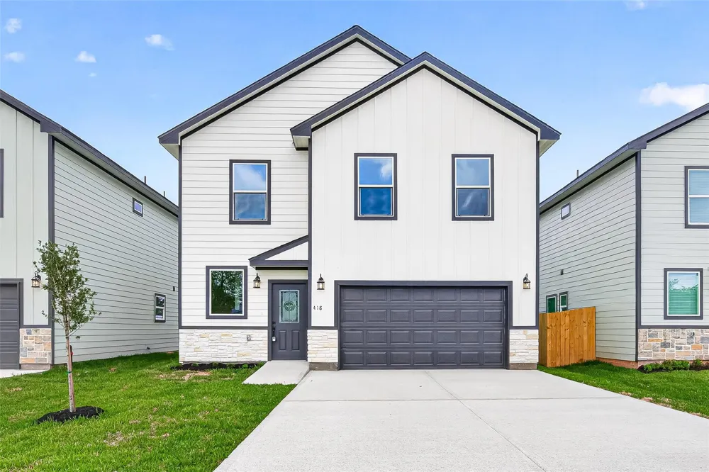 418 4th Street Beasley, TX 77417