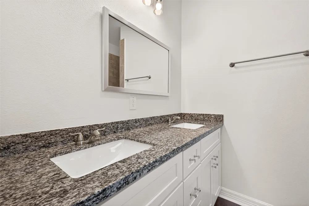 418 4th Street Beasley, TX 77417