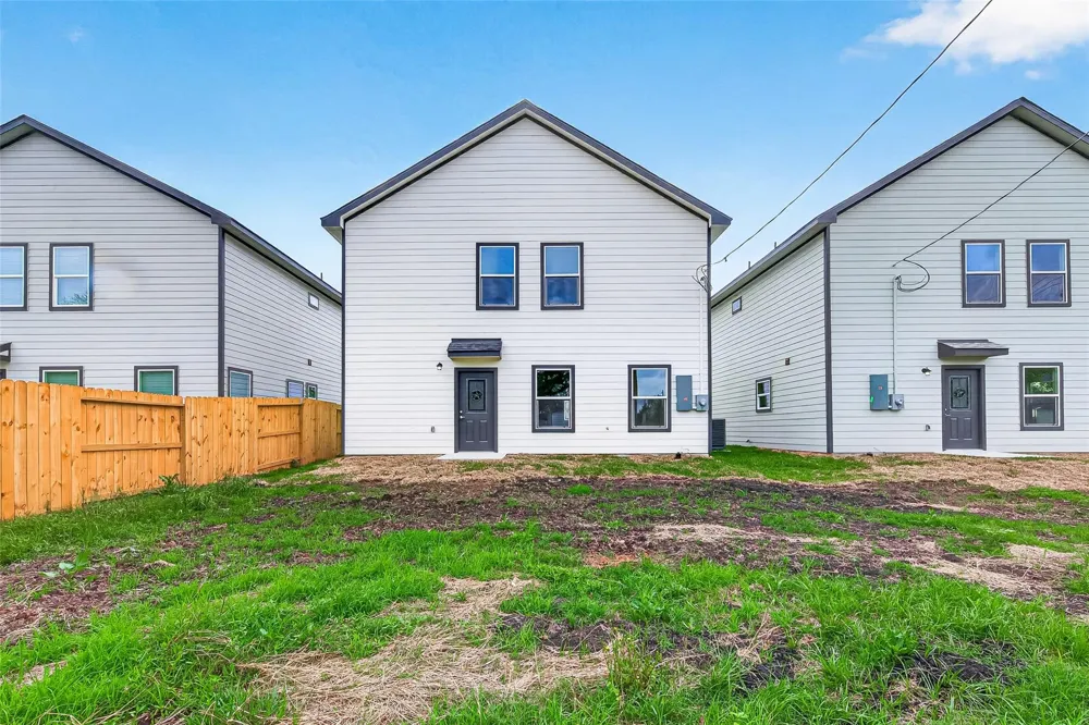418 4th Street Beasley, TX 77417