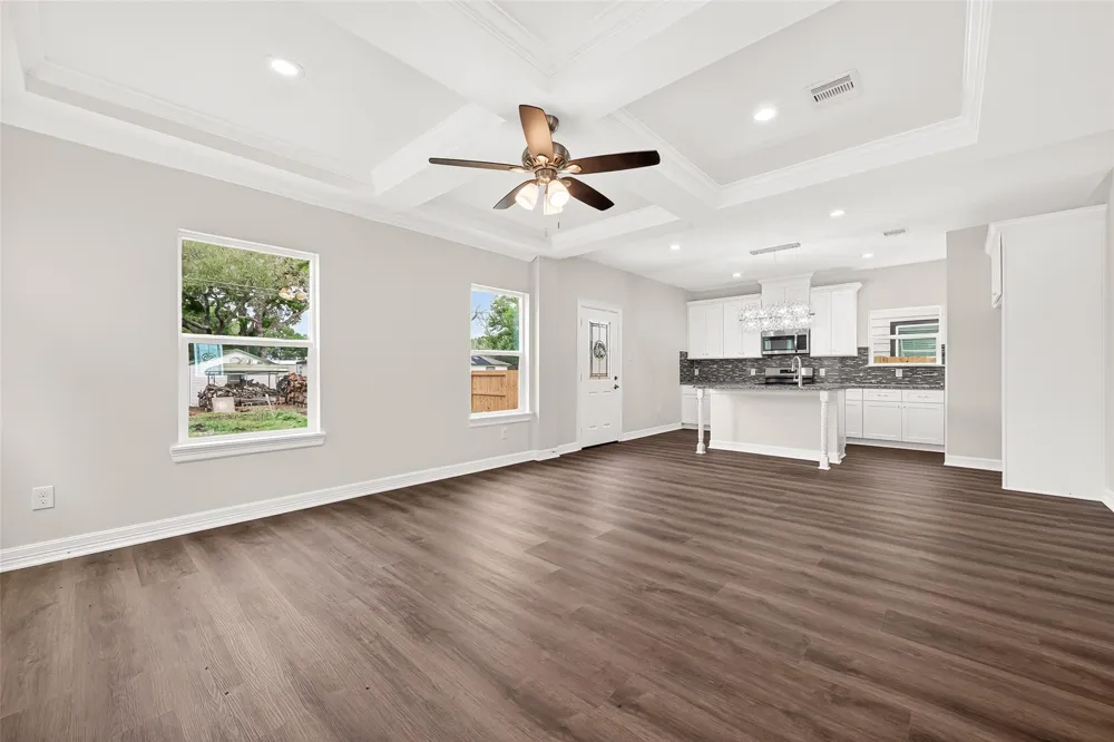 418 4th Street Beasley, TX 77417