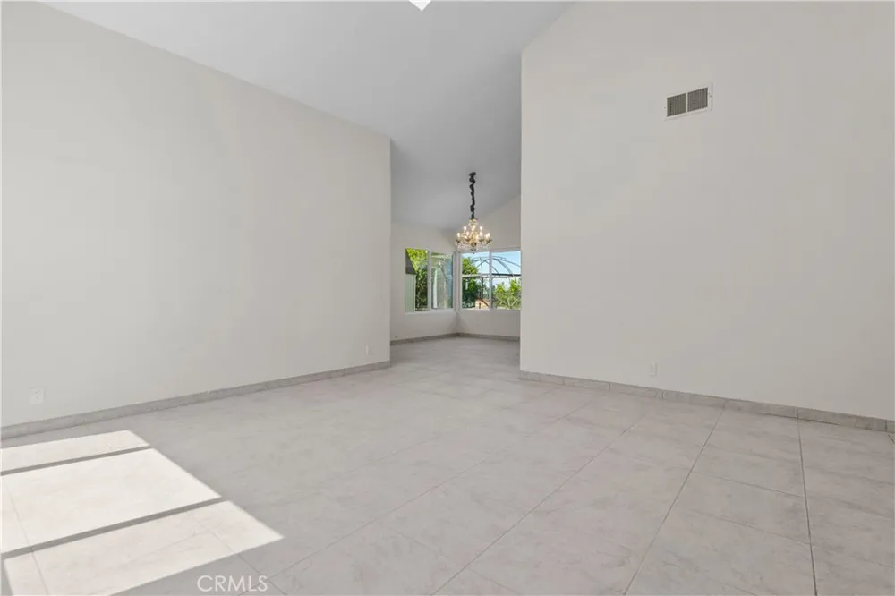 986 Calle Primavera San Dimas, CA 91773