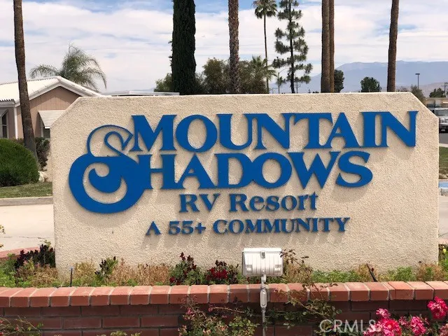 1295 S Cawston Hemet, CA 92545