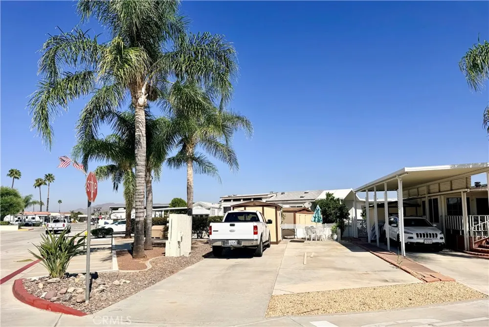 1295 S Cawston Hemet, CA 92545