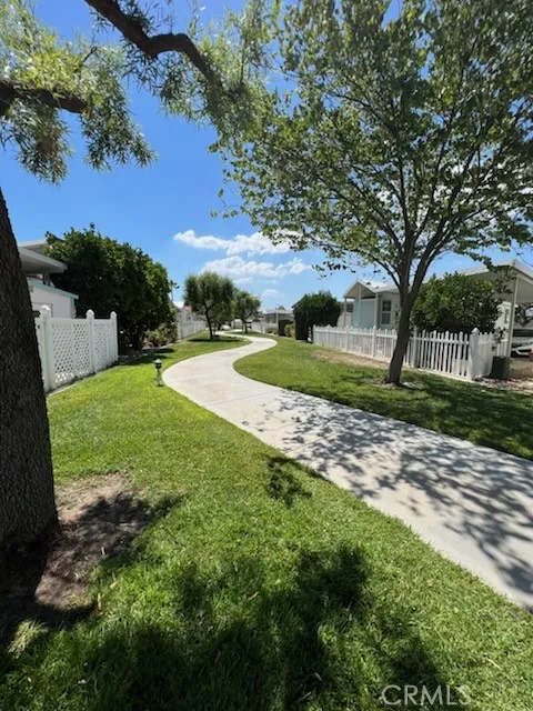 1295 S Cawston Hemet, CA 92545