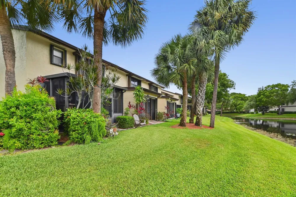 4587 Carambola Circle S #27218 Coconut Creek, FL 33066