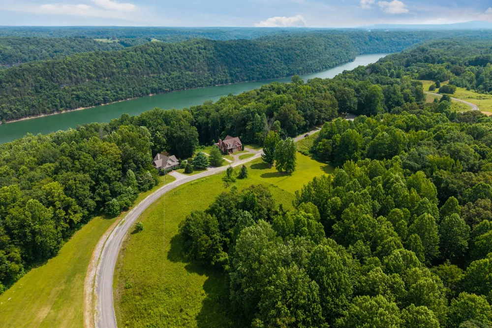 0 Summer Breeze Dr Smithville, TN 37166