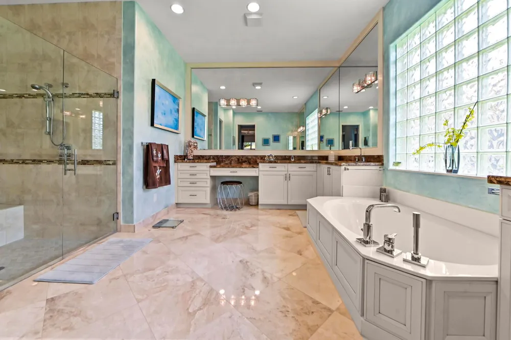 10540 Whitewind Circle Boynton Beach, FL 33473
