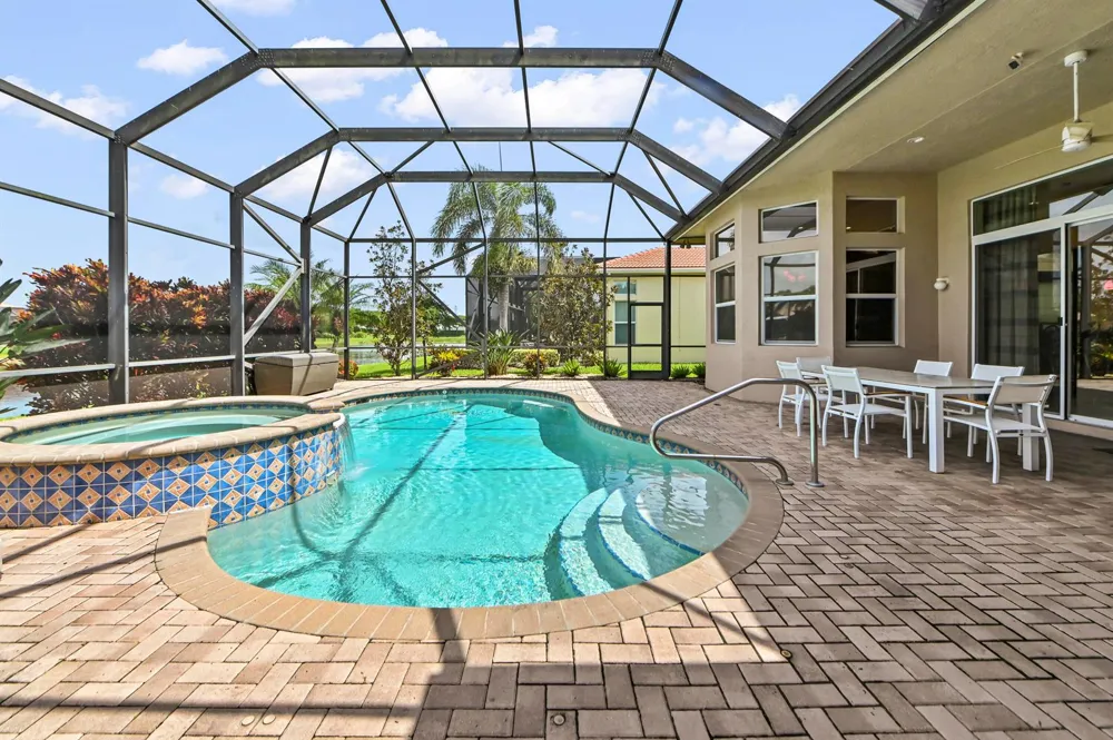 10540 Whitewind Circle Boynton Beach, FL 33473